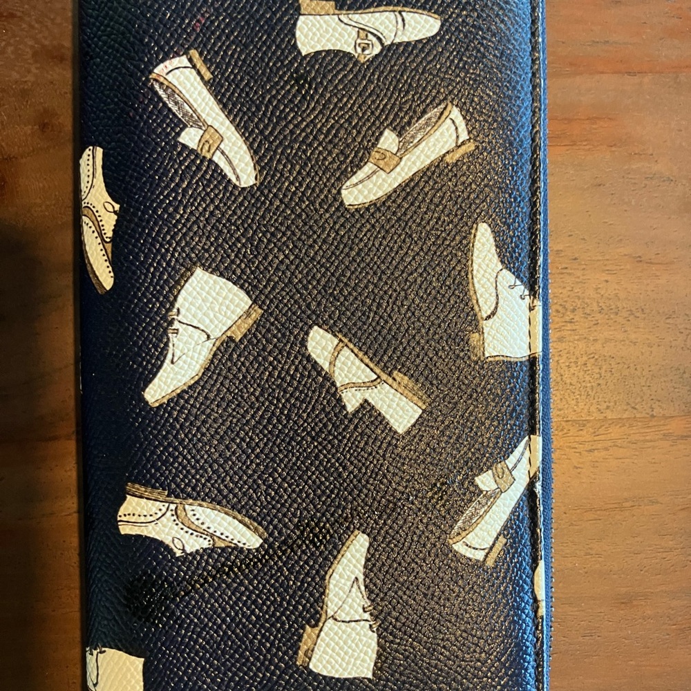Dolce & Gabbana Limited Edition Yellow and Dark blue Wallet RARE - Picture 13 of 14